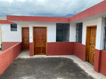 Excelente venta Casa rentera 470m2 Ibarra