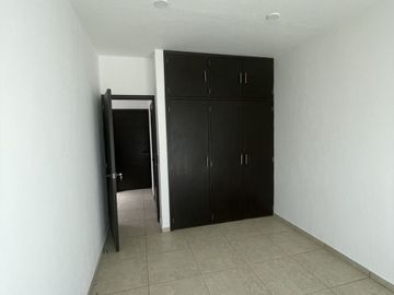 CASA EN VENTA REAL DE VALDEPEÑAS		3,980,000