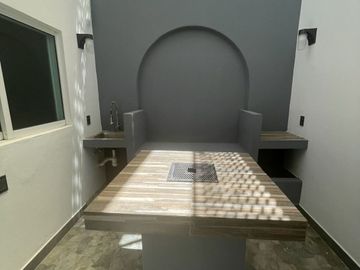 CASA EN VENTA REAL DE VALDEPEÑAS		3,980,000