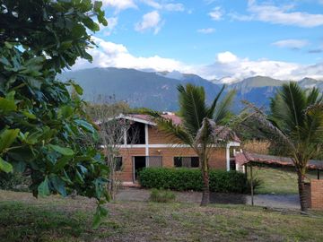 Vendo QUINTA en Santa Isabel