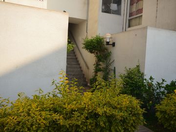 Casa 4 pisos condominio El Olivar, Carabayllo, cochera privada opcional