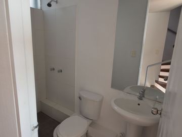 Casa 4 pisos condominio El Olivar, Carabayllo, cochera privada opcional
