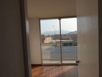 Casa 4 pisos condominio El Olivar, Carabayllo, cochera privada opcional