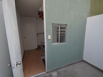 Casa 4 pisos condominio El Olivar, Carabayllo, cochera privada opcional
