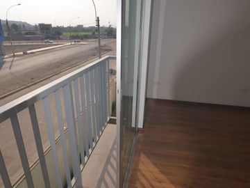 Casa 4 pisos condominio El Olivar, Carabayllo, cochera privada opcional