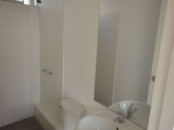 Casa 4 pisos condominio El Olivar, Carabayllo, cochera privada opcional