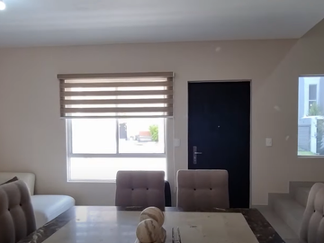 REMATO AMPLIA CASA EN FRACC EL MANANTIAL CORREGIDORA, QUERETARO