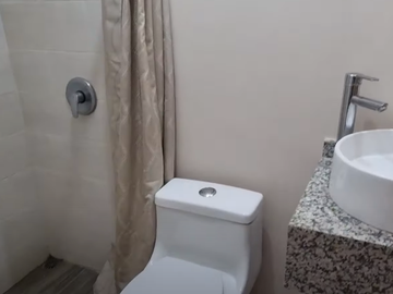 REMATO AMPLIA CASA EN FRACC EL MANANTIAL CORREGIDORA, QUERETARO