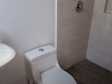 REMATO AMPLIA CASA EN FRACC EL MANANTIAL CORREGIDORA, QUERETARO
