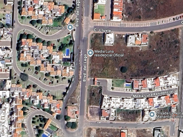REMATO AMPLIA CASA EN FRACC EL MANANTIAL CORREGIDORA, QUERETARO