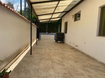 Casa con piscina privada en Melgar,  Vive en el exclusivo Condominio Heliópolis
