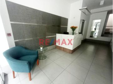 Lindo Departamento En Magdalena Limite Con San Isidro