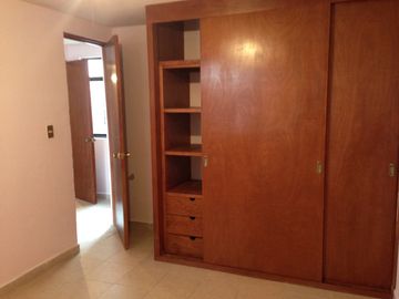 CASA EN VENTA TOLUCA NUEVA OXTOTITLAN CERCA FACULTADES CON DOS DEPARTAMENTOS