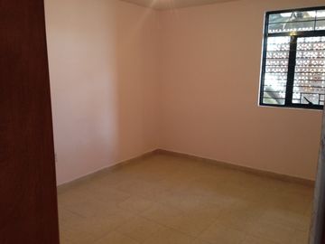 CASA EN VENTA TOLUCA NUEVA OXTOTITLAN CERCA FACULTADES CON DOS DEPARTAMENTOS