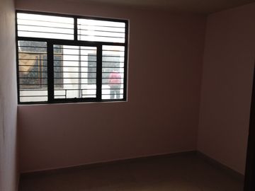 CASA EN VENTA TOLUCA NUEVA OXTOTITLAN CERCA FACULTADES CON DOS DEPARTAMENTOS