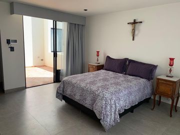 Residencia amplia en Gran Reserva, Lomas de Angelópolis III