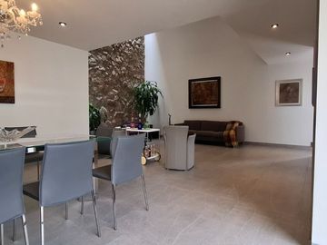 Residencia amplia en Gran Reserva, Lomas de Angelópolis III