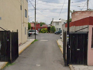 BONITA CASA EN VENTA DE RECUPERACION BANCARIA UBICADO EN CALZ. AMARGURA 522