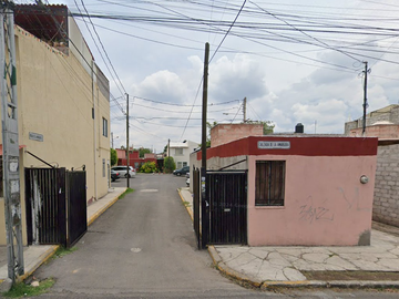 BONITA CASA EN VENTA DE RECUPERACION BANCARIA UBICADO EN CALZ. AMARGURA 522