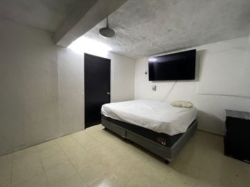 Casa con departamento al Poniente de Mérida