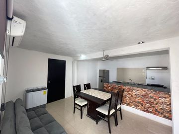 Casa con departamento al Poniente de Mérida