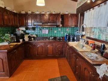 CASA VALLESANA EN VENTA CON ESPECTACULAR VISTA AL LAGO