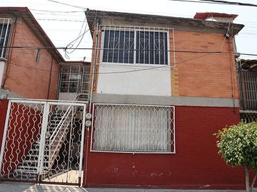 CASA EN VENTA EN VALLE 1RA NEZAHUALCOYOTL