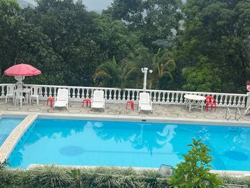 VENTA DE FINCA DE RECREO  EN BARBOSA ANTIOQUIA COLOMBIA.