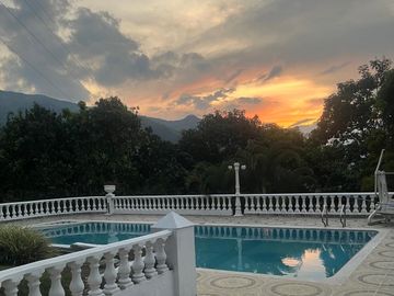 VENTA DE FINCA DE RECREO  EN BARBOSA ANTIOQUIA COLOMBIA.