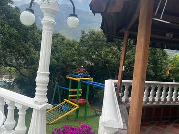 VENTA DE FINCA DE RECREO  EN BARBOSA ANTIOQUIA COLOMBIA.
