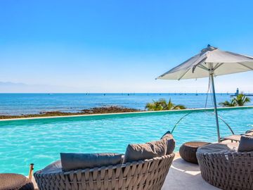 PENTHOUSE FRENTE AL MAR EN VENTA ESPECTACULAR VISTA AL MAR