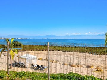 PENTHOUSE FRENTE AL MAR EN VENTA ESPECTACULAR VISTA AL MAR