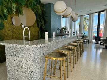 PENTHOUSE FRENTE AL MAR EN VENTA ESPECTACULAR VISTA AL MAR