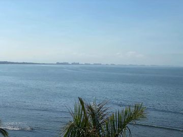 PENTHOUSE FRENTE AL MAR EN VENTA ESPECTACULAR VISTA AL MAR