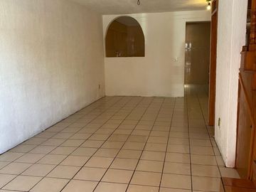 CASA EN VENTA EN COL. RESIDENCIAL PLUTARCO ELIAS CALLES