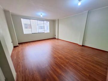 SE VENDE DEPARTAMENTO 3ER PISO CERCA DEL PARQUE SESQUICENTENARIO EN EL CALLAO