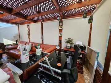 BROKER BOSQUES 5D-4B-3EST-PISCINA- QUINCHO