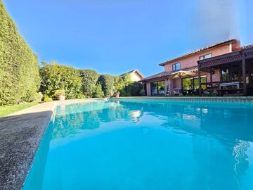 BROKER BOSQUES 5D-4B-3EST-PISCINA- QUINCHO