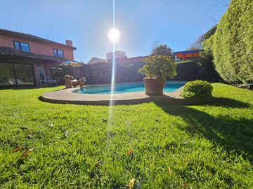 BROKER BOSQUES 5D-4B-3EST-PISCINA- QUINCHO