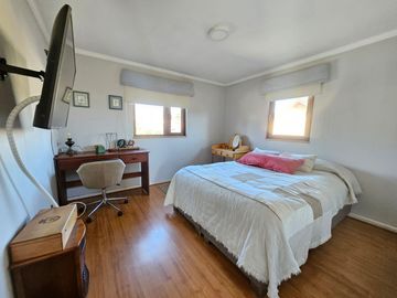 BROKER BOSQUES 5D-4B-3EST-PISCINA- QUINCHO