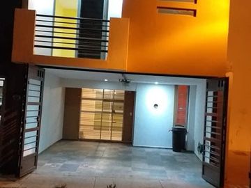 Bonita Casa cerca de Periferico en Coyula