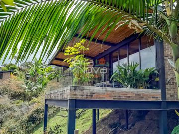 Finca en unidad cerrada en venta El Peñol
