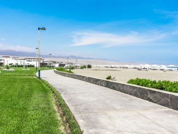 Casas De Playa en Condominio en Asia