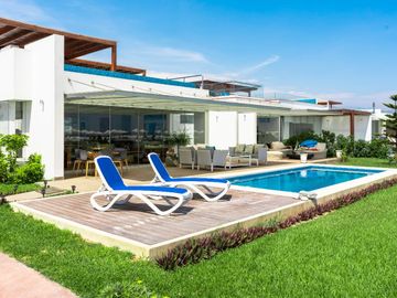 Casas De Playa en Condominio en Asia