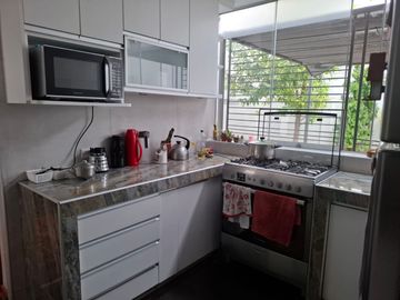 Vendo linda casa en Matellini, 4 hab. 164 m2