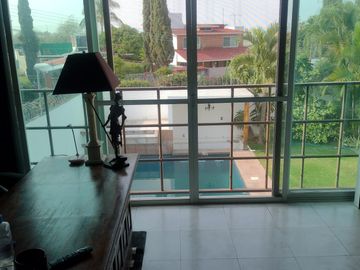 CASA EN FRACC. VERGELES DE OAXTEPEC