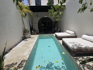 CASONA EN VENTA A 300 METROS DE PASEO MONTEJO MÉRIDA YUCATÁN