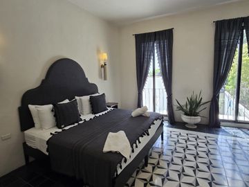CASONA EN VENTA A 300 METROS DE PASEO MONTEJO MÉRIDA YUCATÁN