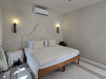 CASONA EN VENTA A 300 METROS DE PASEO MONTEJO MÉRIDA YUCATÁN