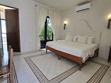 CASONA EN VENTA A 300 METROS DE PASEO MONTEJO MÉRIDA YUCATÁN